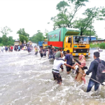 প্রায় অর্ধকোটি মানুষ বন্যায় ক্ষতিগ্রস্ত, নিহত ১৩